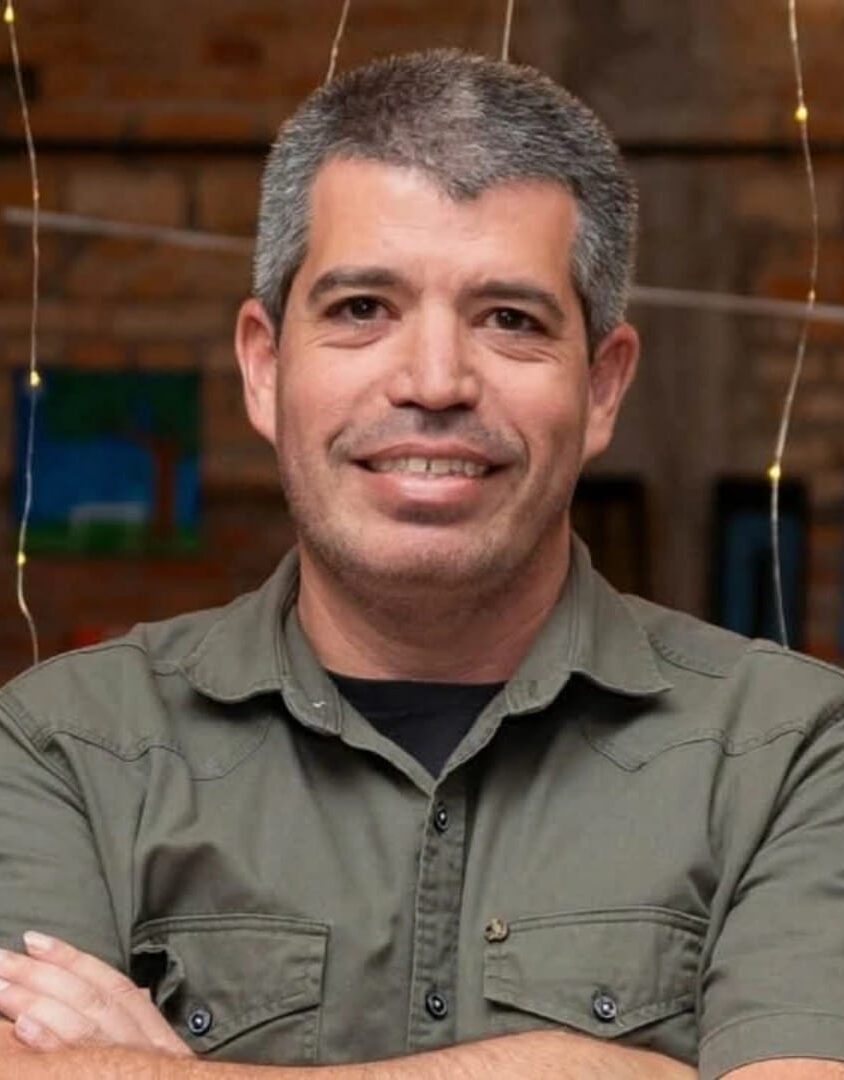 Professor: Daniel Bottaro